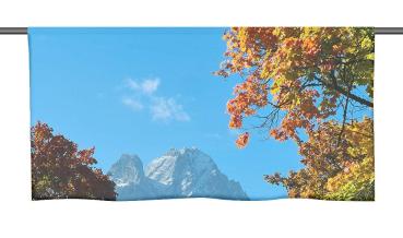 Alpenherbst, Cafehausgardine